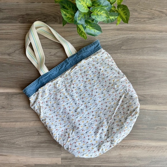 Heritage 1981 Blue Canvas Tote with Bird Patch  - Vintage Bag - Picture 6 of 9